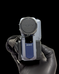 Sony Digital Handycam DCR-PC8E MiniDV Camcorder – Silver